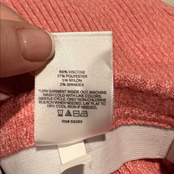 Express - High Waisted Cable Knit Mini Sweater Skirt. Size Large. NWT. Pink - Picture 12 of 16